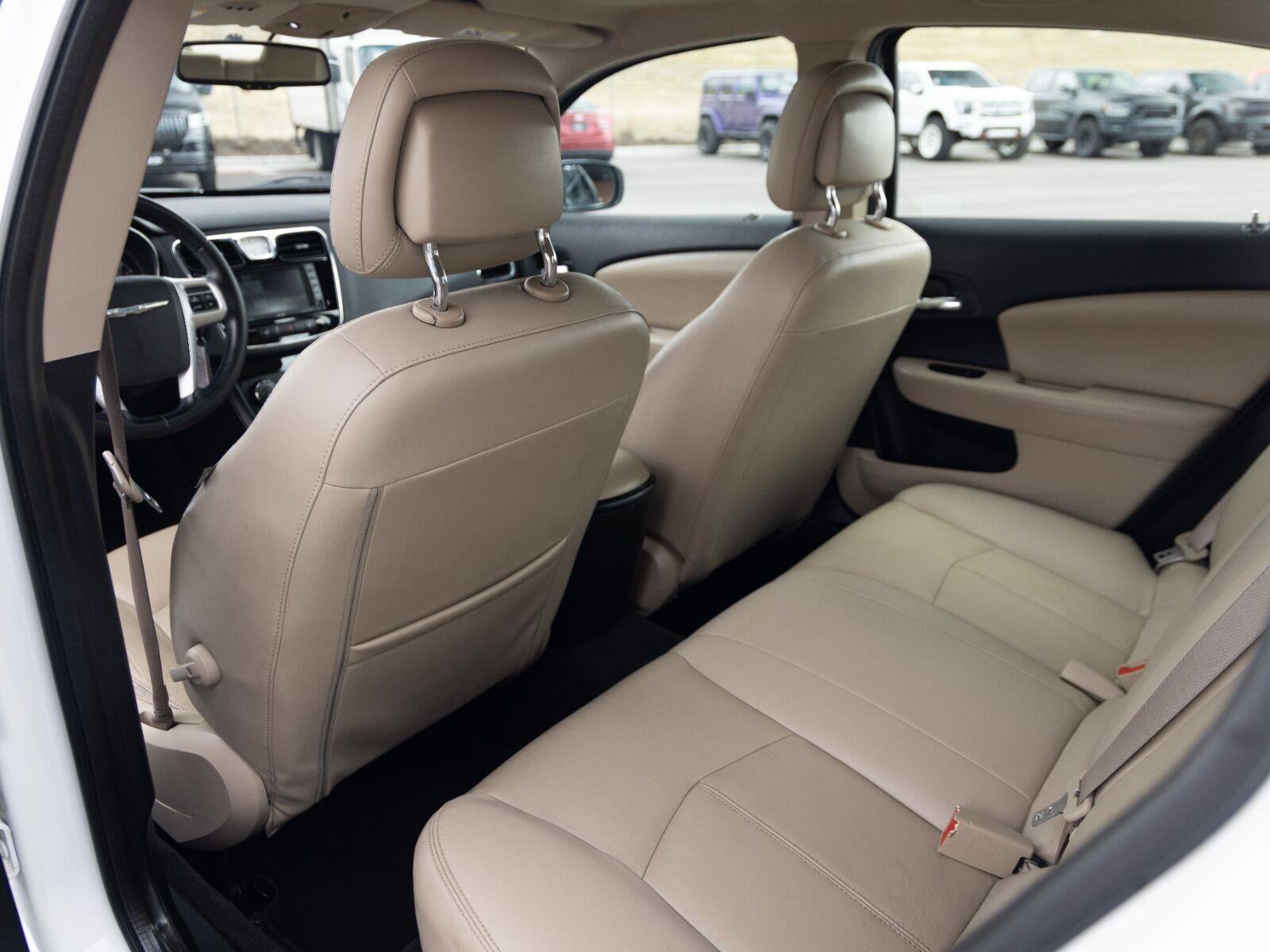 2012 Chrysler 200 Limited