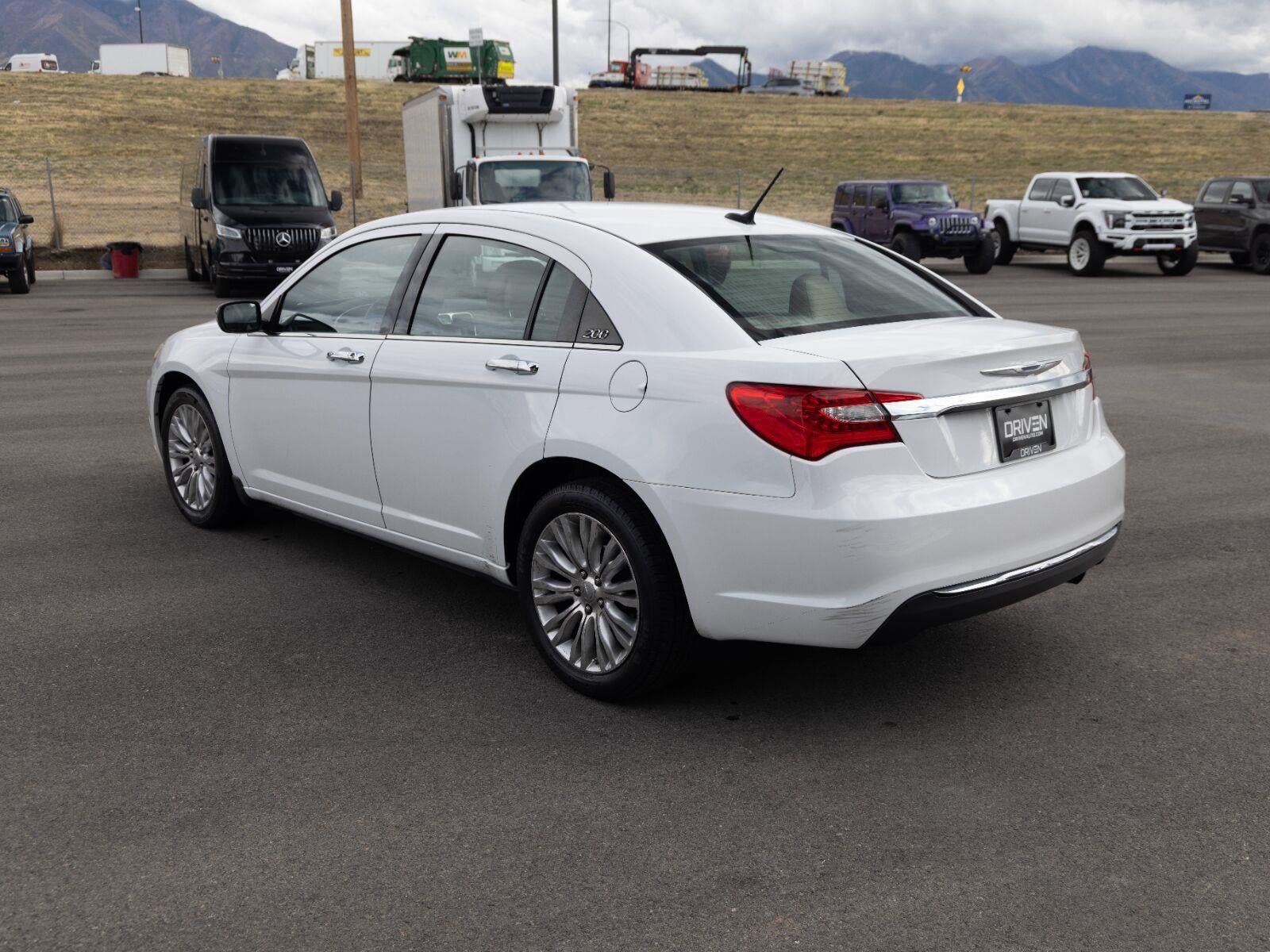 2012 Chrysler 200 Limited