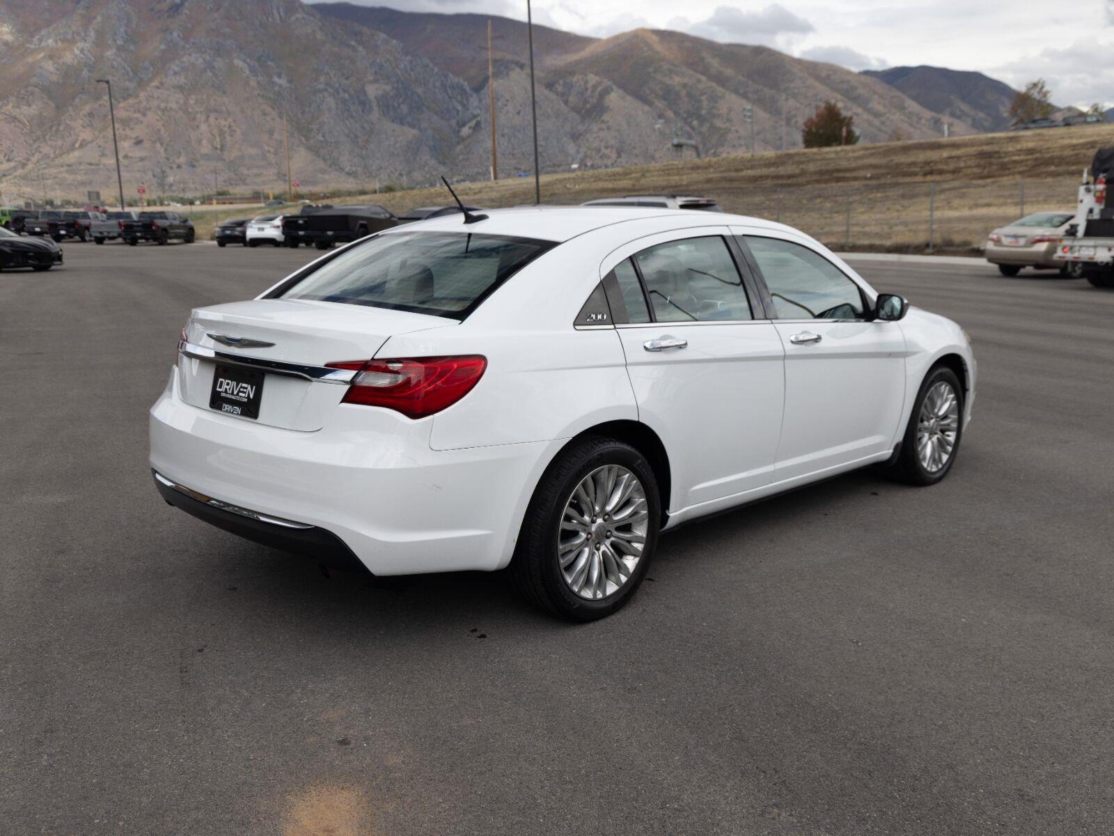 2012 Chrysler 200 Limited
