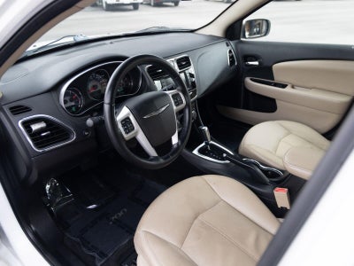 2012 Chrysler 200 Limited