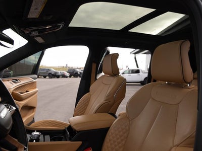 2023 Jeep Grand Cherokee Summit Reserve