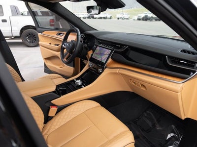 2023 Jeep Grand Cherokee Summit Reserve