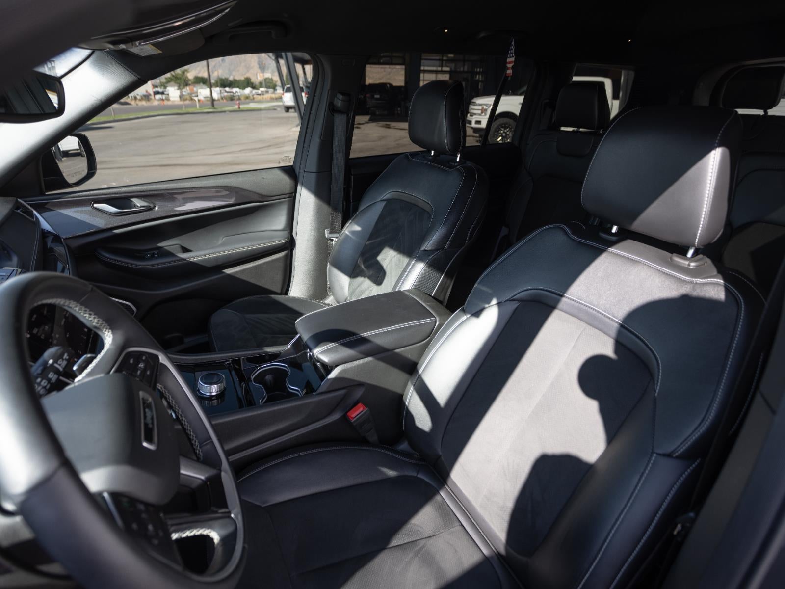 2021 Jeep Grand Cherokee L Altitude