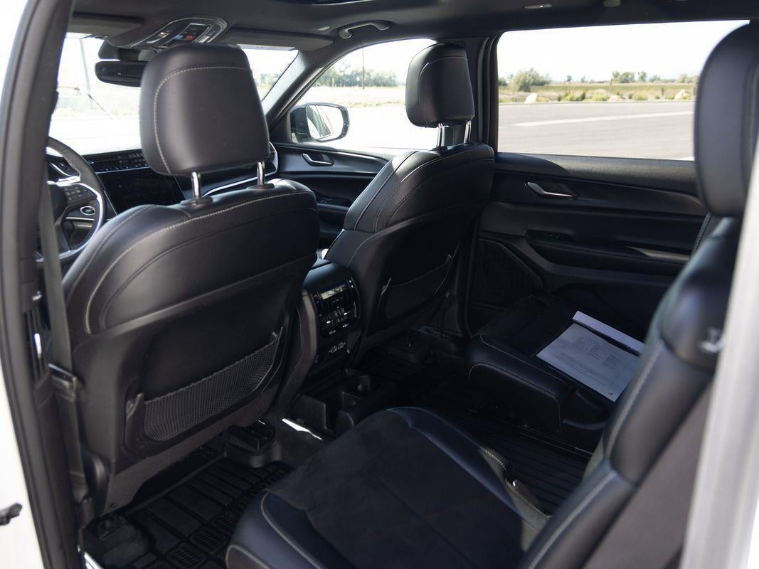 2023 Jeep Grand Cherokee L Altitude X