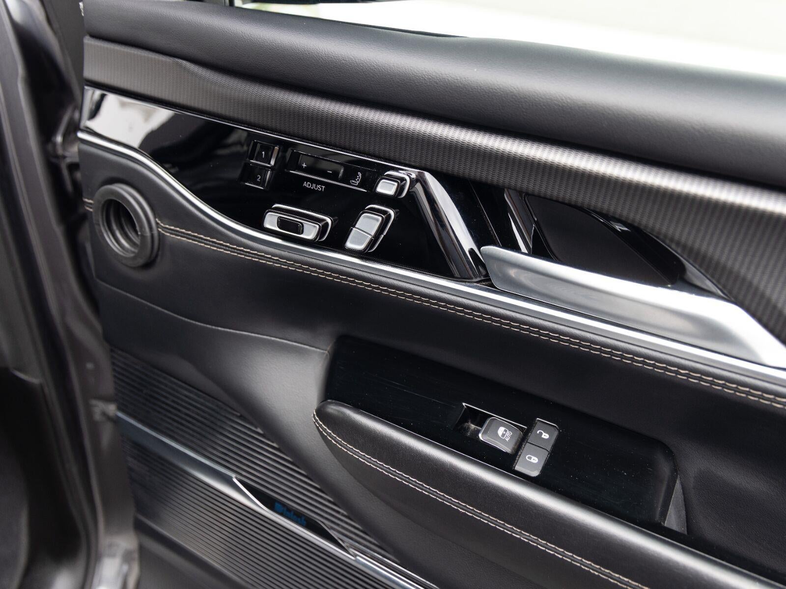 2024 Jeep Grand Wagoneer L Series II