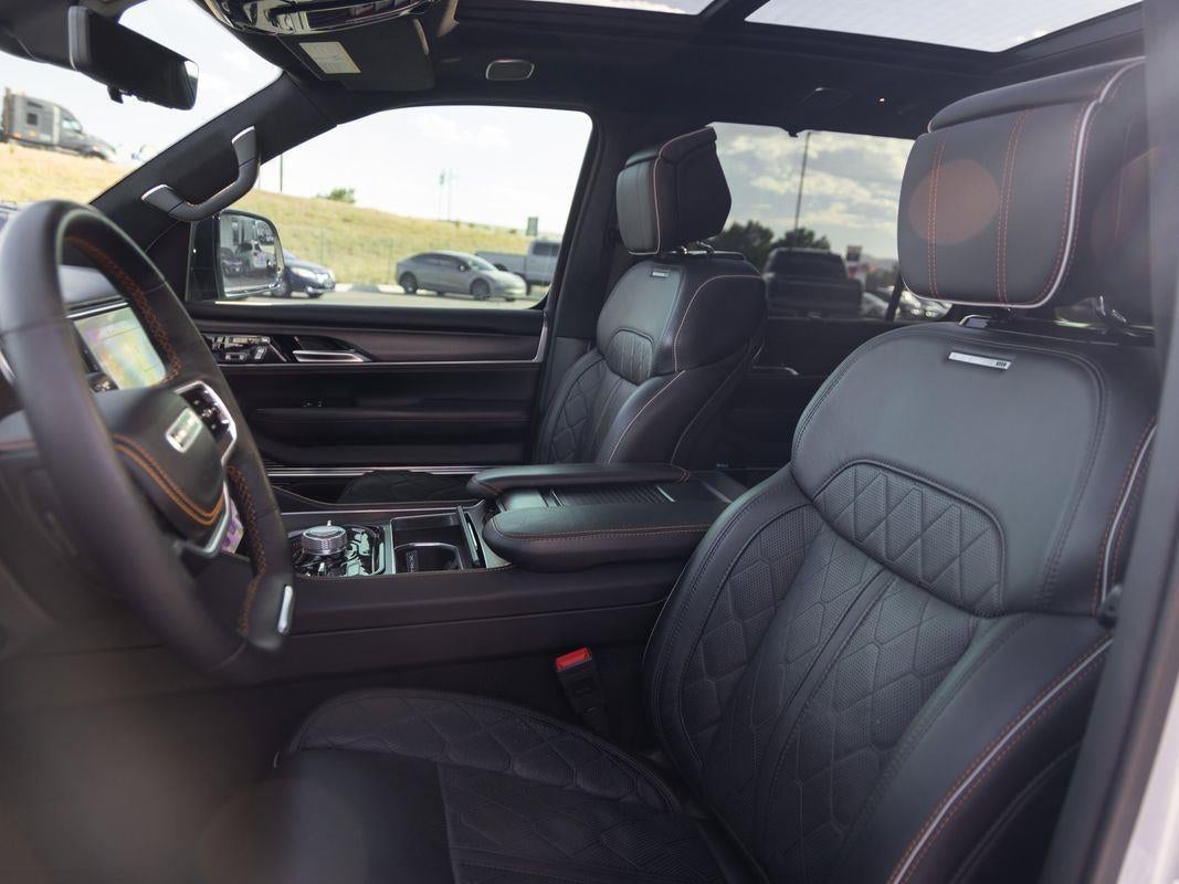 2024 Jeep Grand Wagoneer L Series III Obsidian