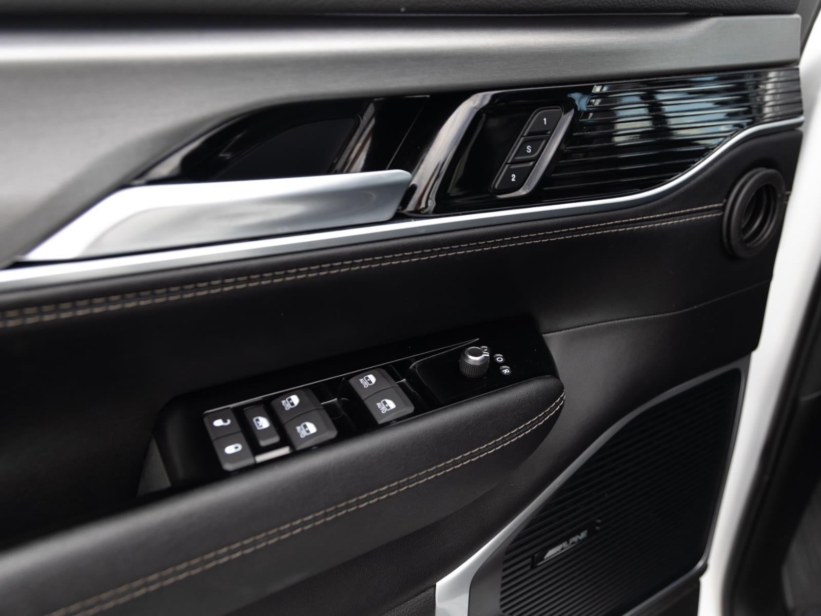 2024 Jeep Wagoneer Series II Carbide