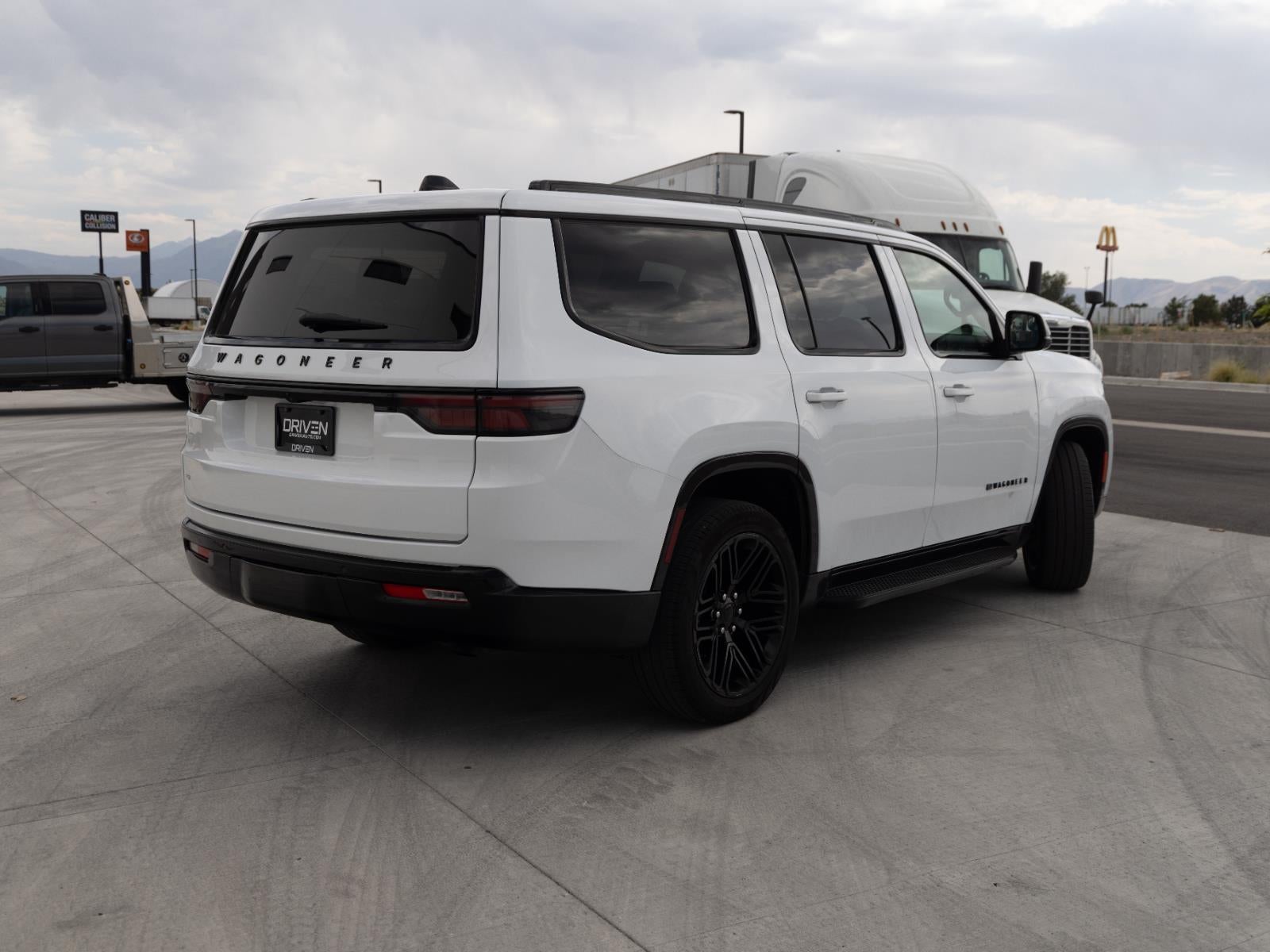 2024 Jeep Wagoneer Series II Carbide