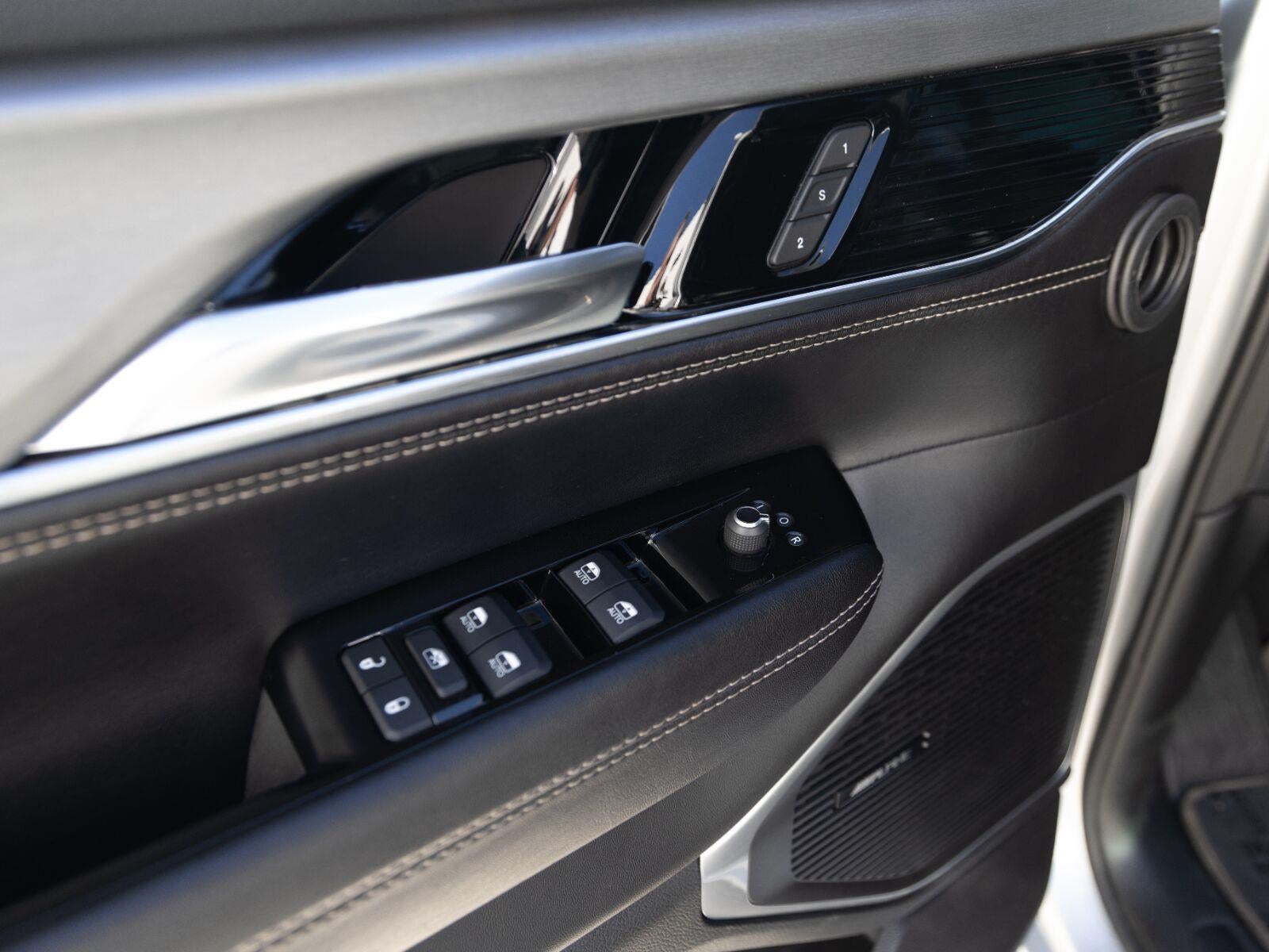 2023 Jeep Wagoneer Series II Carbide