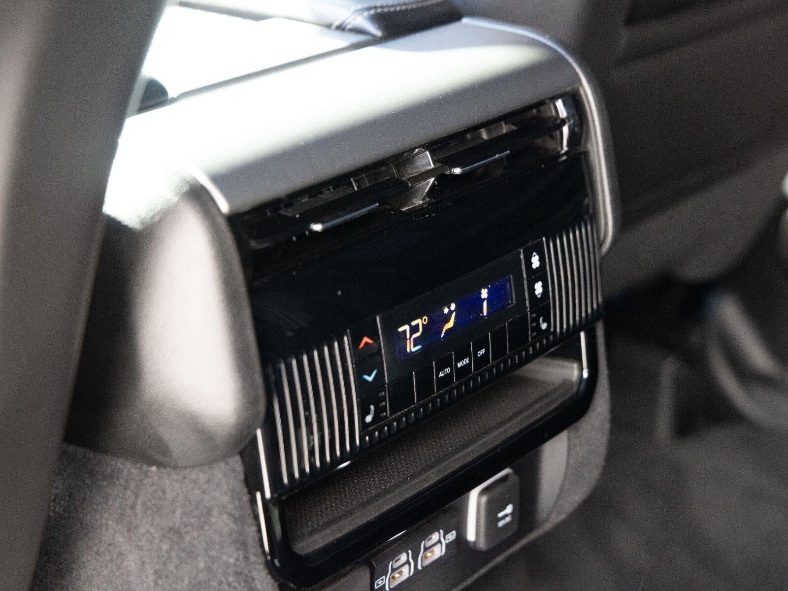 2023 Jeep Wagoneer Series II Carbide