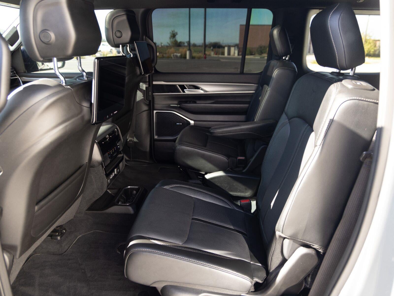 2023 Jeep Wagoneer Series II Carbide