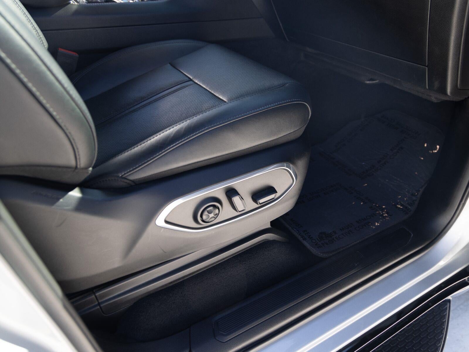 2023 Jeep Wagoneer Series II Carbide