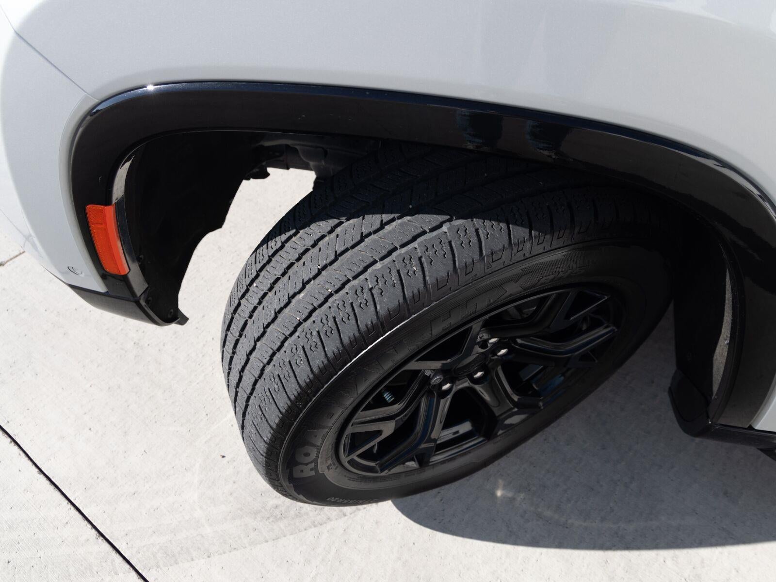2023 Jeep Wagoneer Series II Carbide