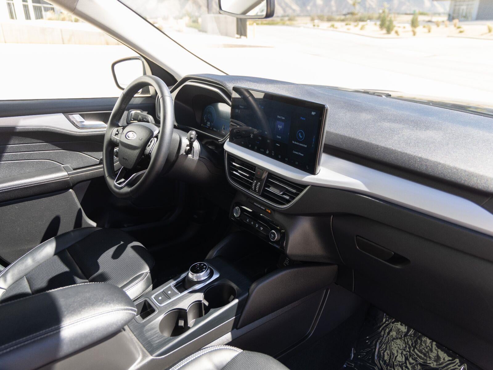2025 Ford Escape Platinum