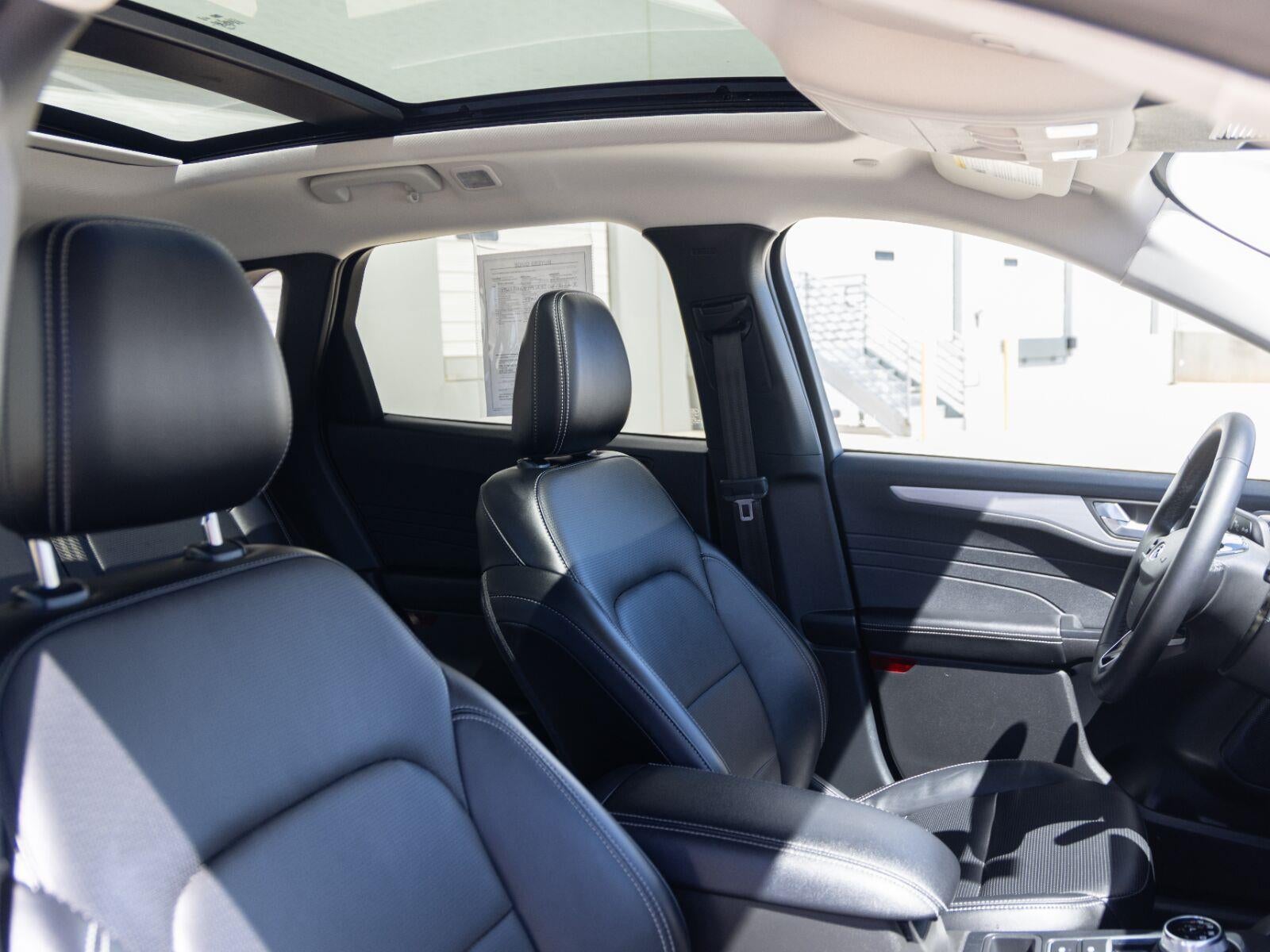2025 Ford Escape Platinum