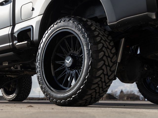 2025 Ford Super Duty F-350 SRW Platinum