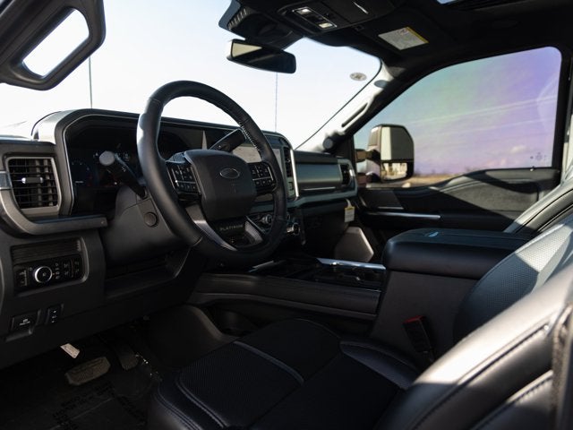 2025 Ford Super Duty F-350 SRW Platinum