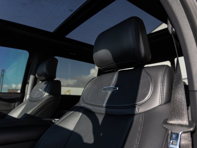 2025 Ford Super Duty F-350 SRW Platinum