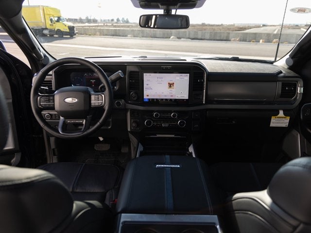 2025 Ford Super Duty F-350 SRW Platinum