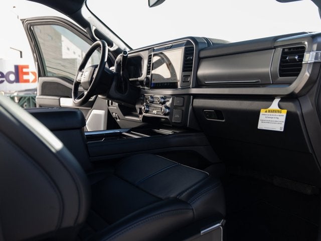 2025 Ford Super Duty F-350 SRW Platinum