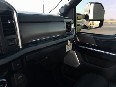 2025 Ford Super Duty F-350 SRW Platinum