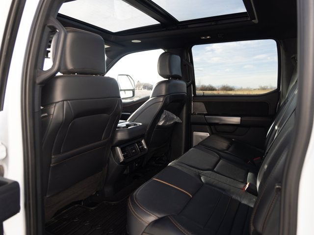 2023 Ford Super Duty F-350 SRW Platinum