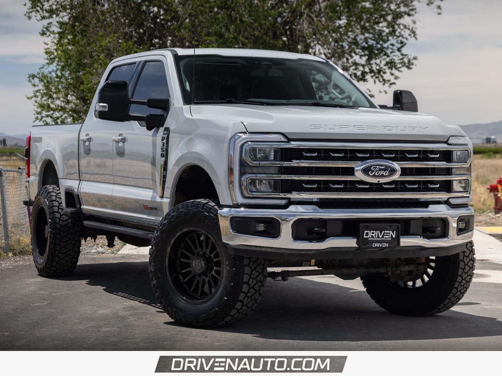 2025 Ford Super Duty F-350 SRW LARIAT