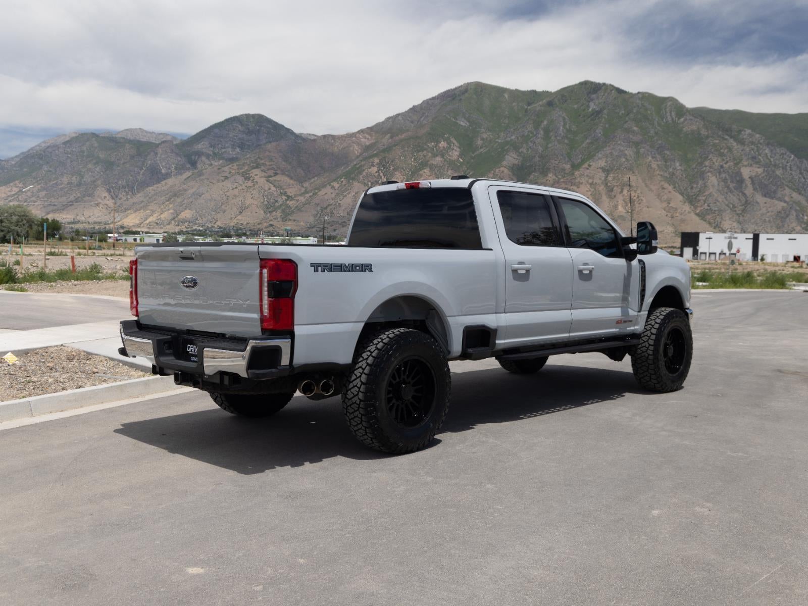 2025 Ford Super Duty F-350 SRW LARIAT