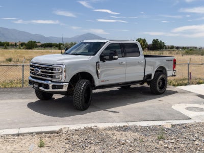 2025 Ford Super Duty F-350 SRW LARIAT