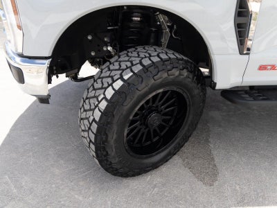 2025 Ford Super Duty F-350 SRW LARIAT
