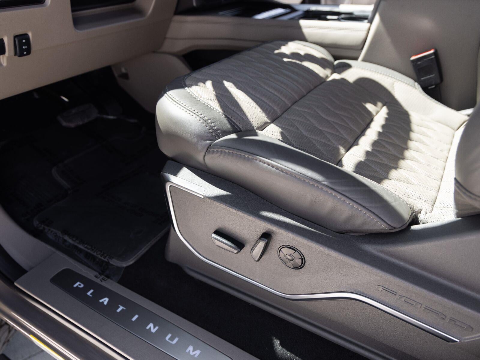 2026 Ford Super Duty F-450 Drw Platinum
