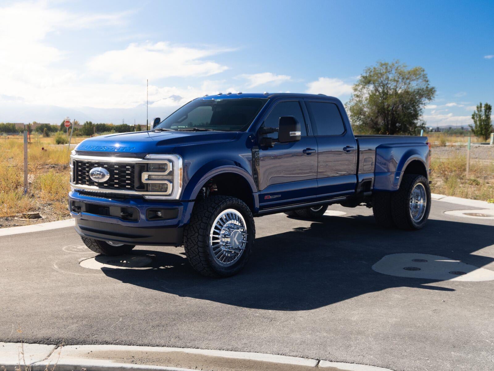 2026 Ford Super Duty F-450 DRW Platinum