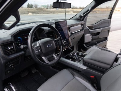 2023 Ford F-150 Lightning LARIAT