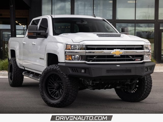 2019 Chevrolet Silverado HD LT 4WD Crew Cab Standard Box's photo