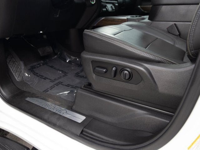 2022 Chevrolet Silverado 3500HD High Country