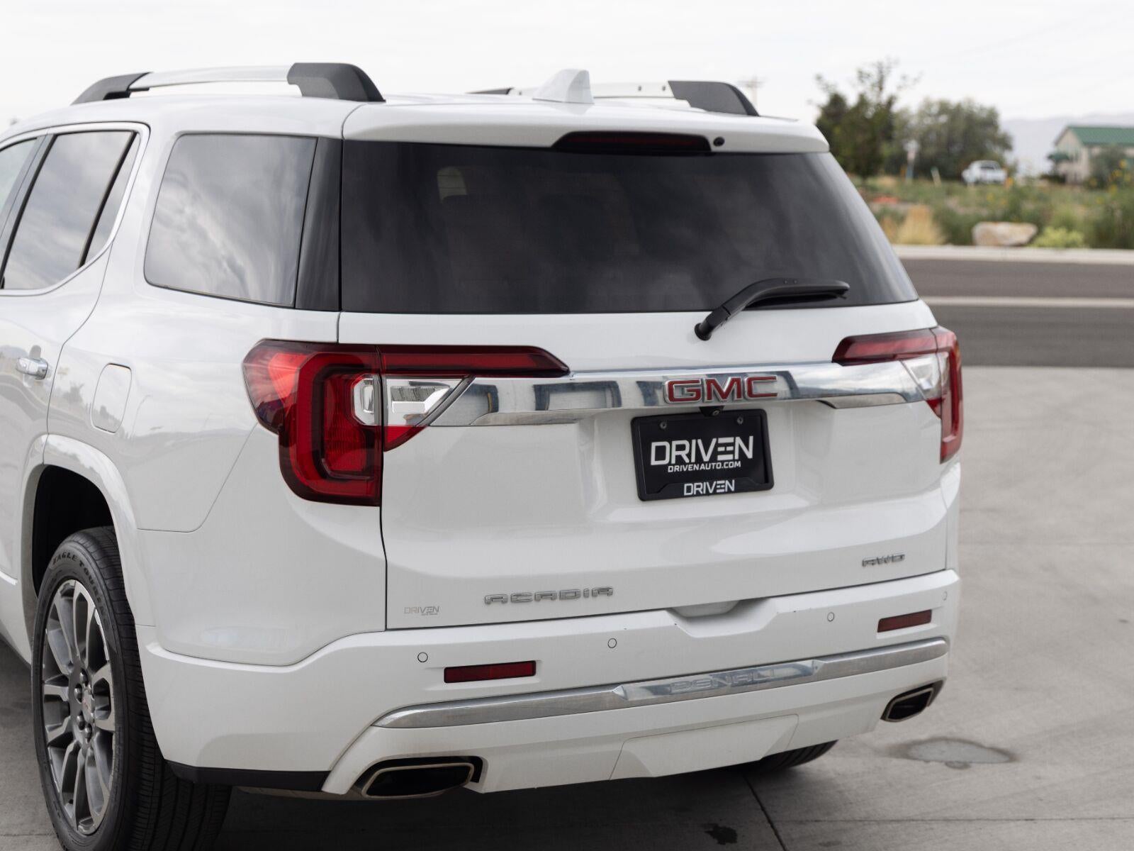 2023 GMC Acadia Denali