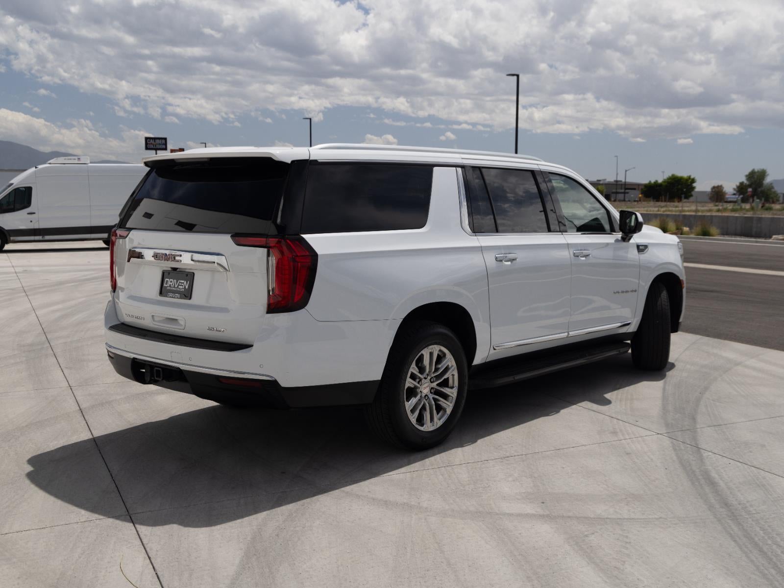 2021 GMC Yukon XL SLT