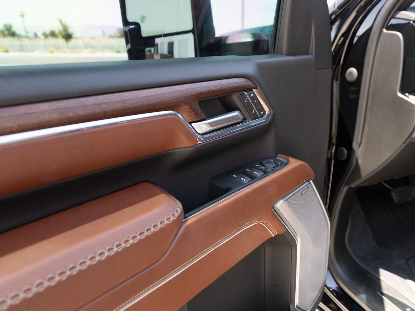 2024 GMC Sierra 3500HD Denali Ultimate