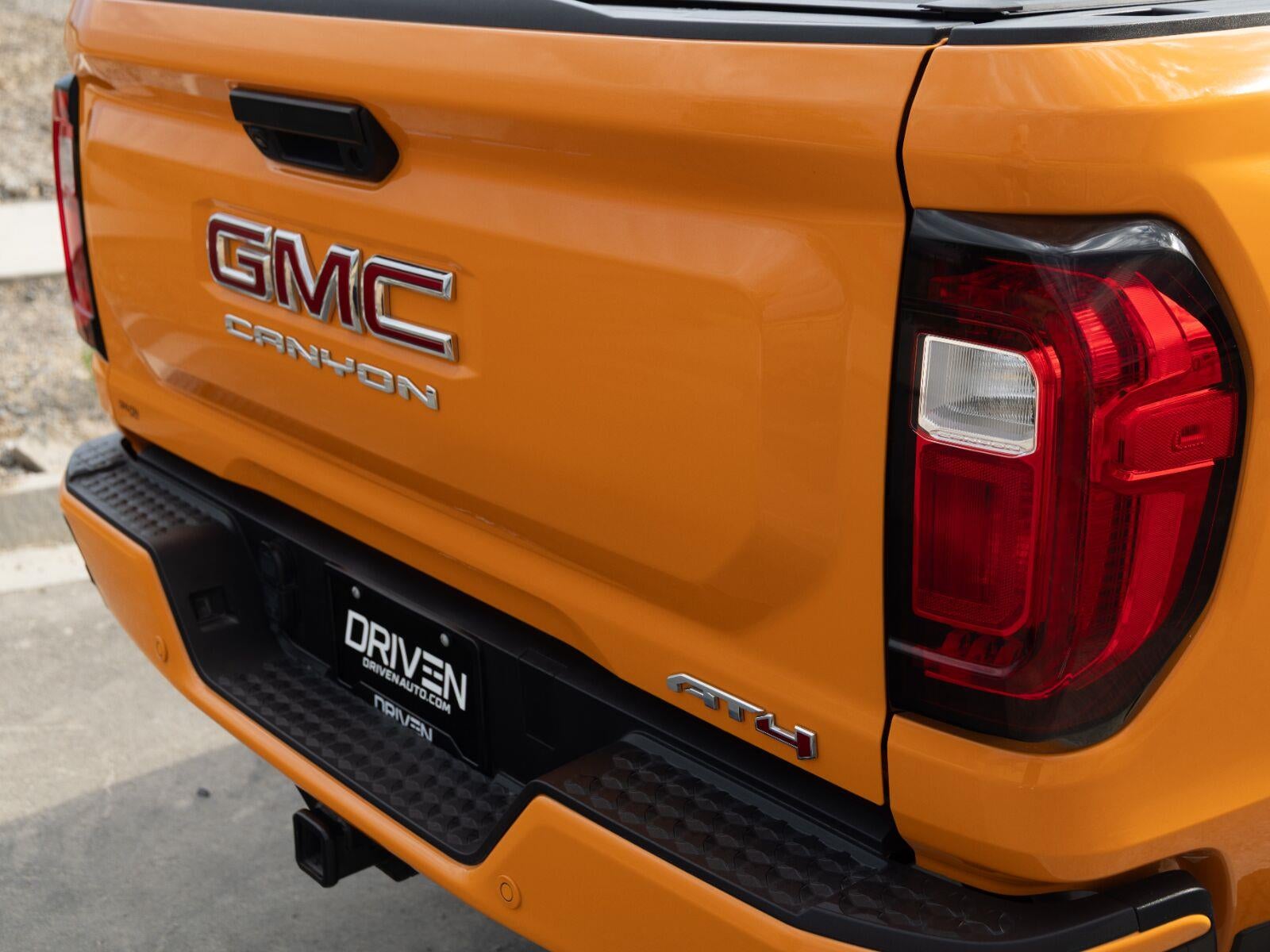 2025 GMC Canyon 4WD AT4