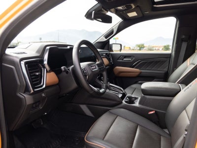 2025 GMC Canyon 4WD AT4