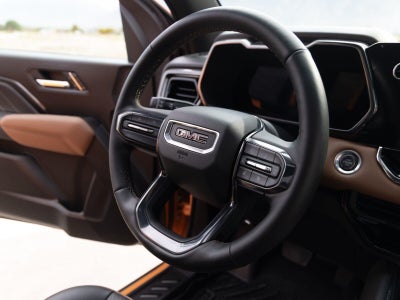 2025 GMC Canyon 4WD AT4