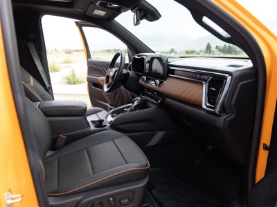 2025 GMC Canyon 4WD AT4