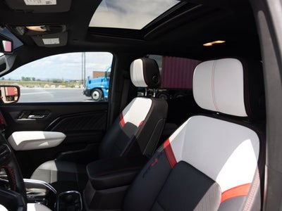 2024 GMC Canyon 4WD AT4X