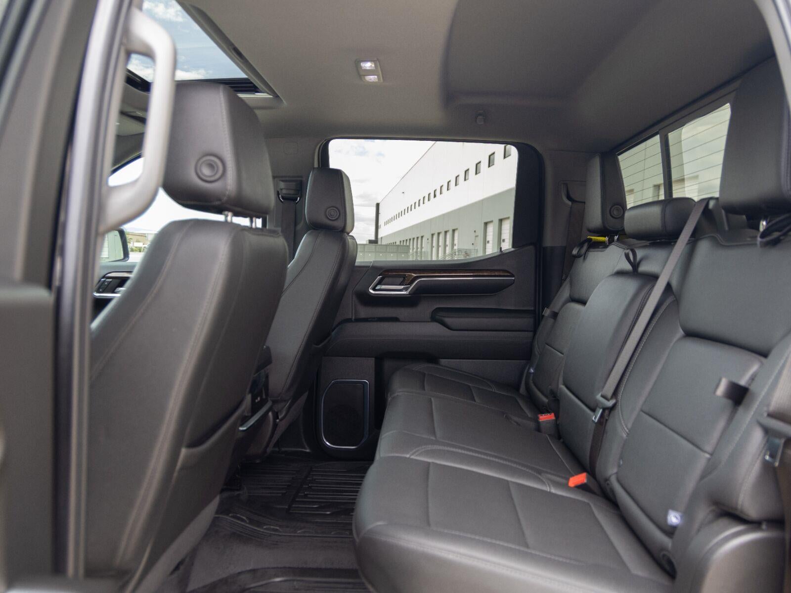 2024 GMC Sierra 1500 Elevation