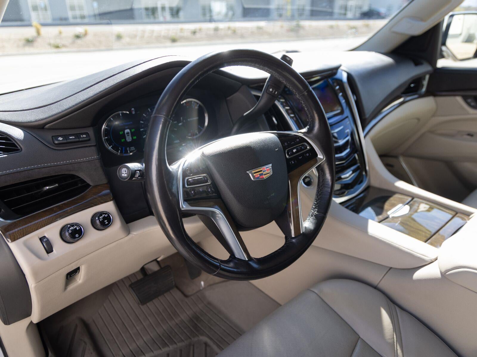2020 Cadillac Escalade ESV Premium Luxury