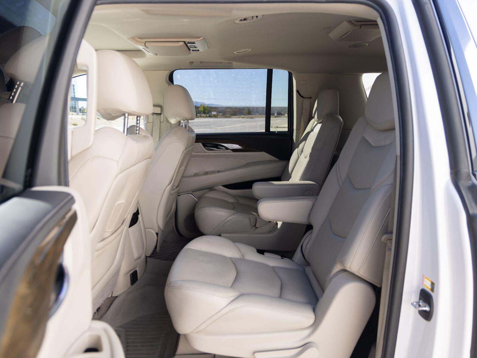 2020 Cadillac Escalade ESV Premium Luxury