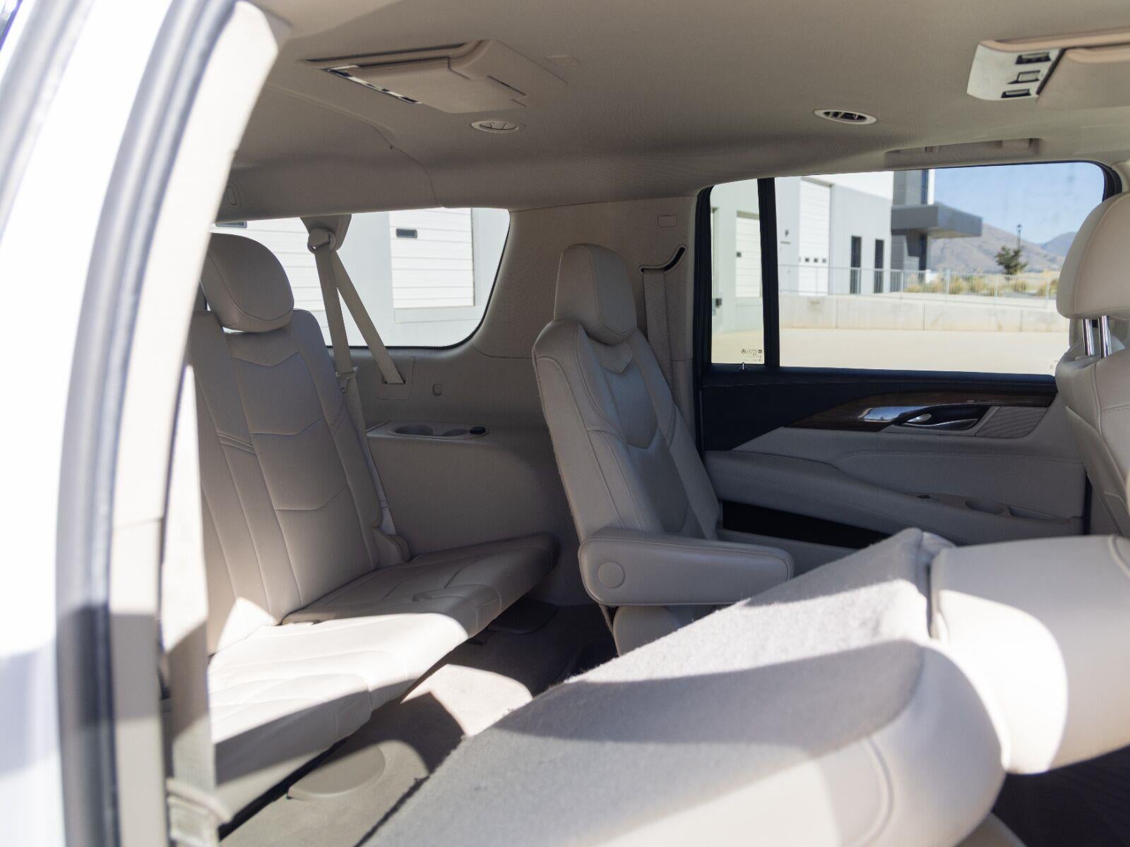 2020 Cadillac Escalade ESV Premium Luxury