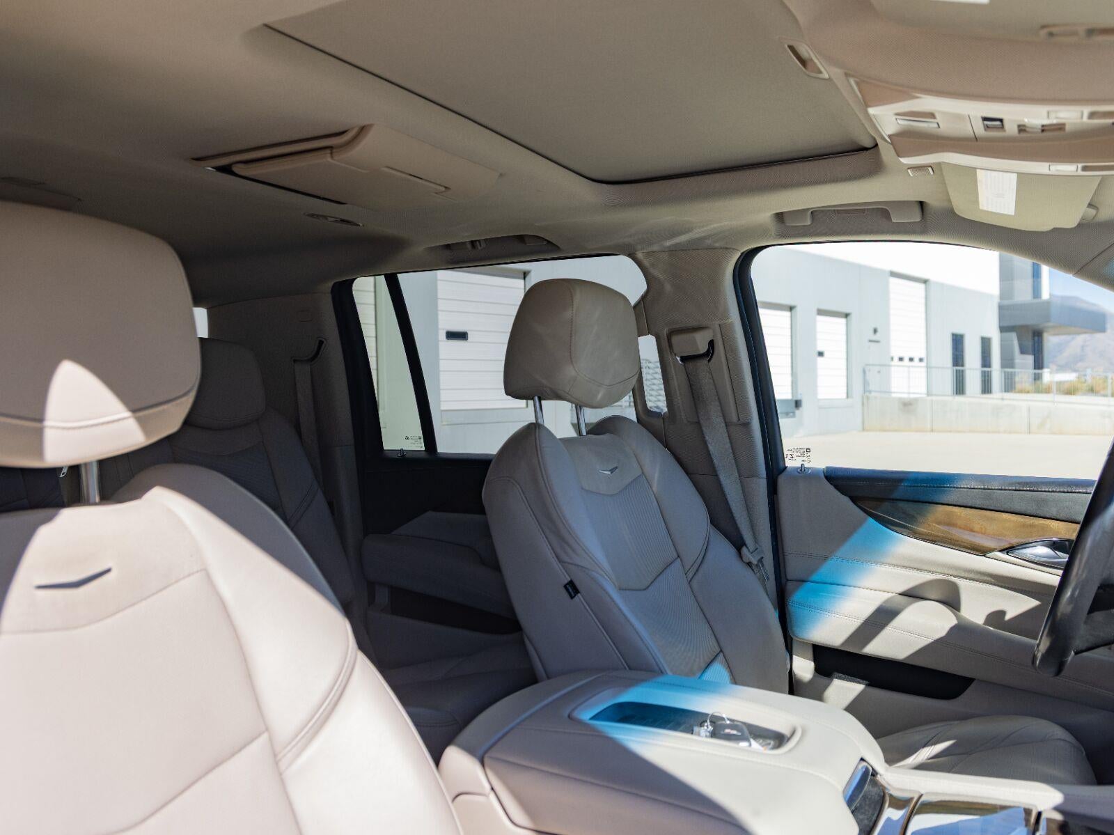 2020 Cadillac Escalade ESV Premium Luxury
