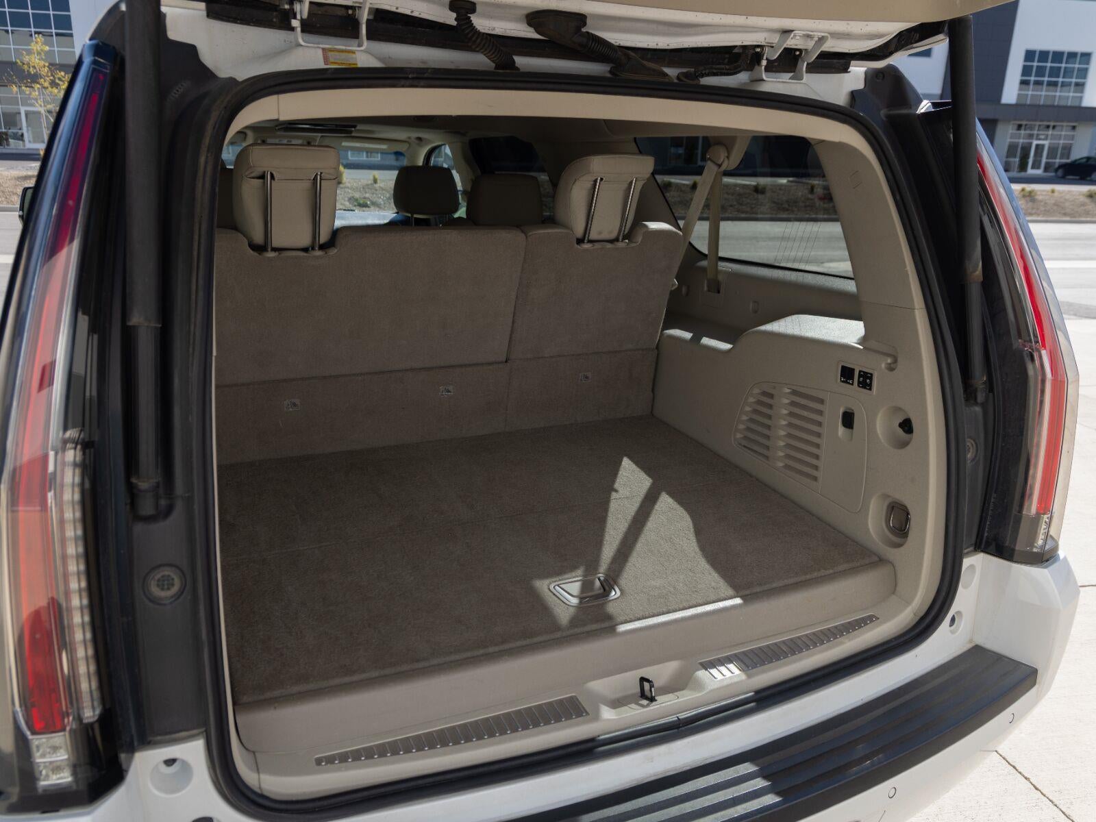 2020 Cadillac Escalade ESV Premium Luxury