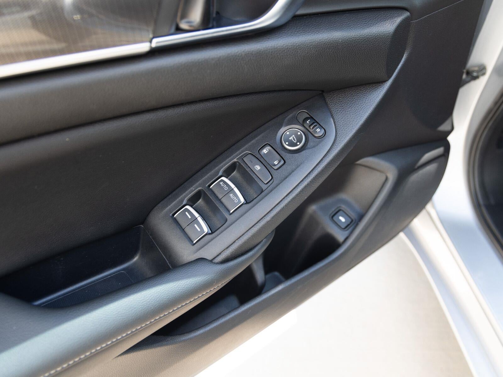 2019 Honda Accord Sedan Sport 2.0T